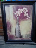 marked down;Great Condition Flower Vase Art in Chicago, Illinois